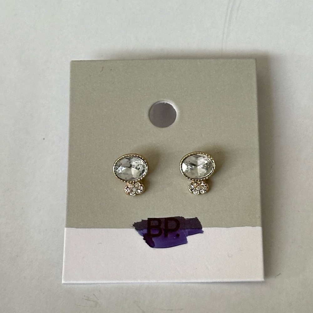 BP. Jewelry stud earrings gold tone